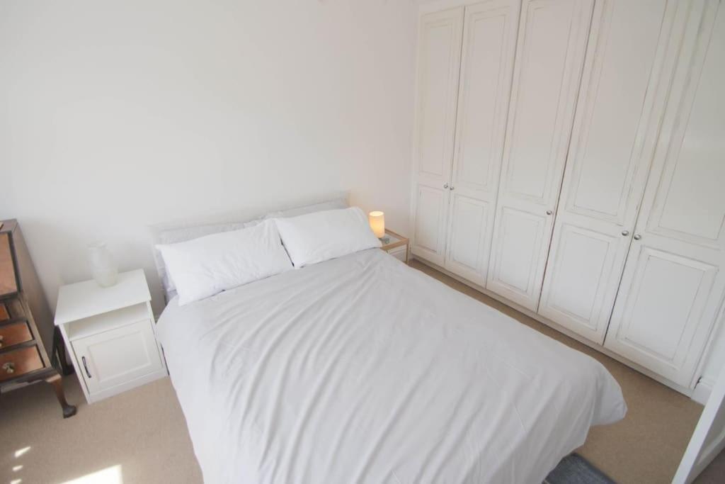 Secluded Central 2 Bed Flat Stratford-upon-Avon Esterno foto